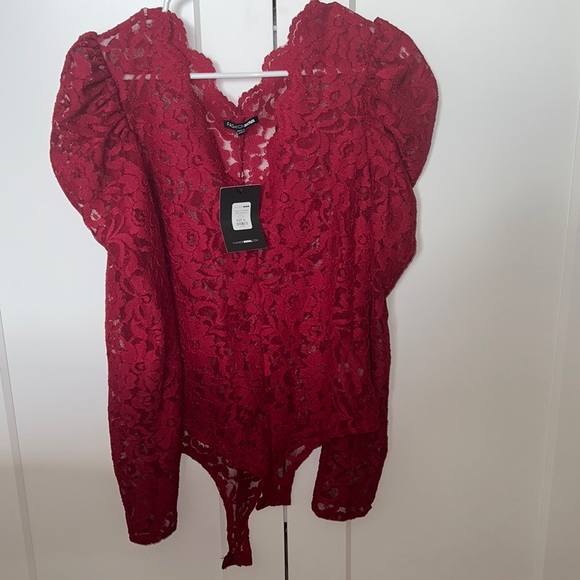 Burgundy lace bodysuit - Picture 1 of 2